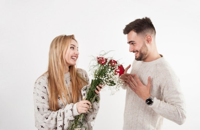 Do Men Take Pleasure in Receiving Flowers? If You Give Flowers To A Man, Is It Appropriate To Do So?