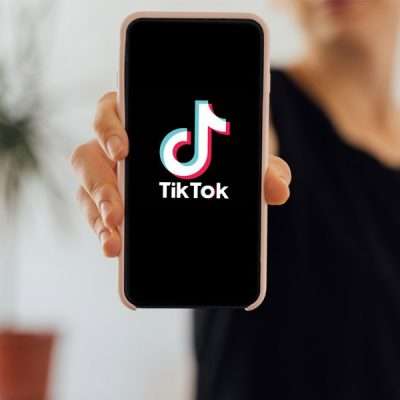 using hashtags on tiktok