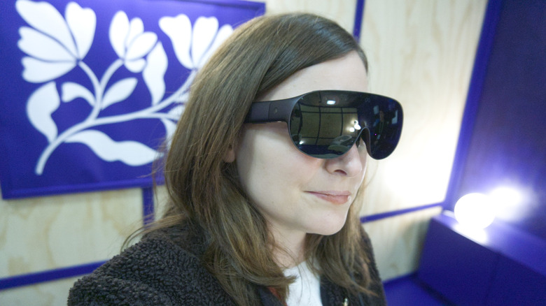 Meta VR Glasses: A Complete Guide to Features, Price, Reviews & Latest Updates